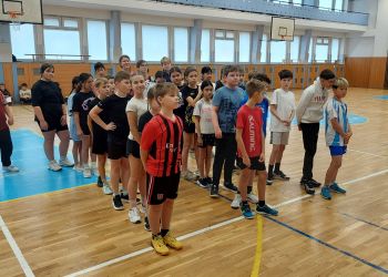 Předvánoční miniturnaj ve vybíjené 5. tř., 6.A a 6.B 