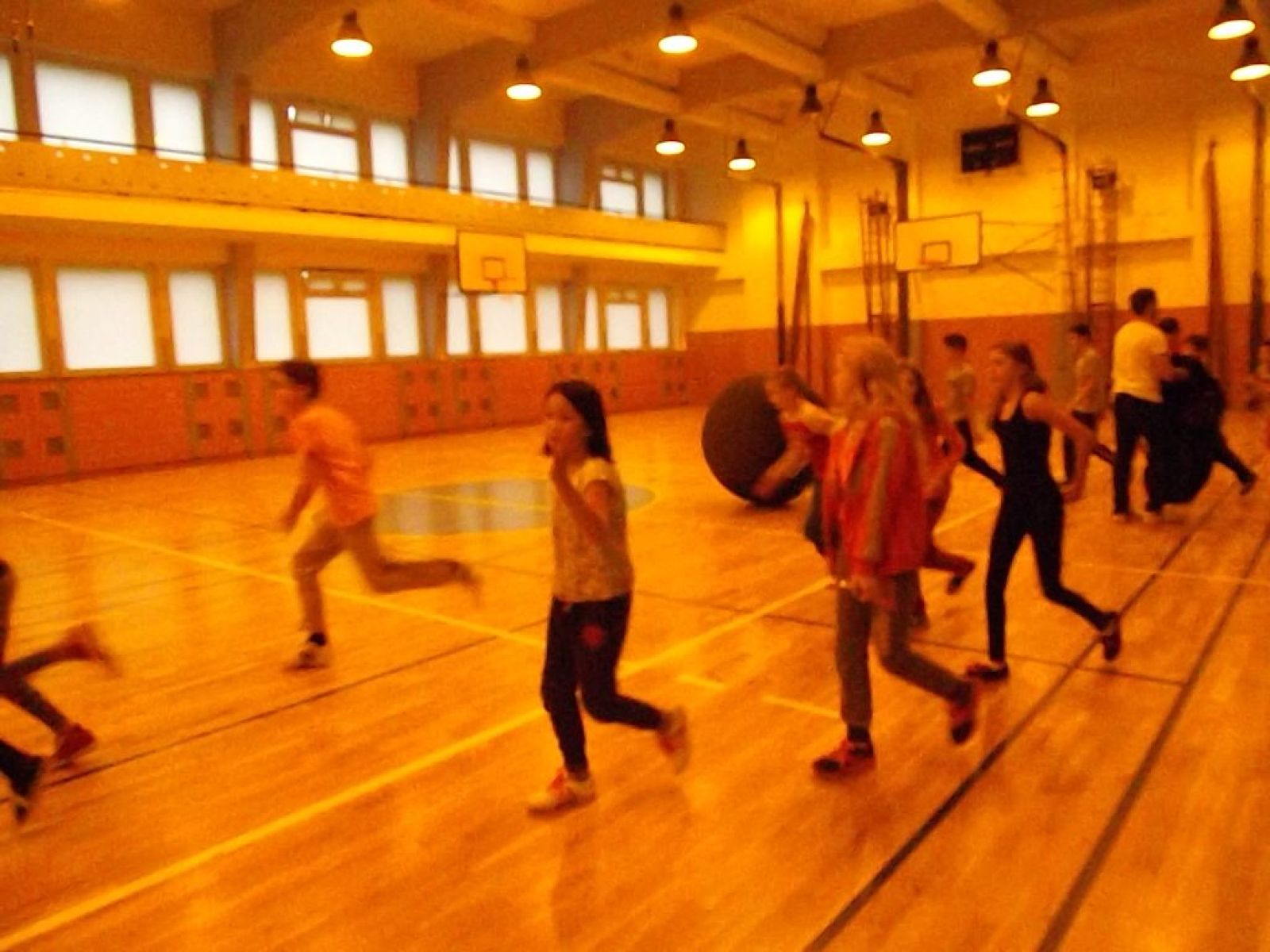 Kin-ball